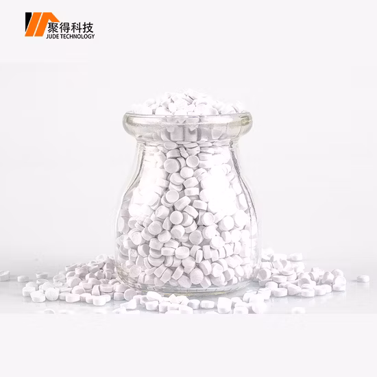 공장에서는 100% 고품질 미립자 PVC 펠릿, PVC 복합 과립, 파이프 피팅용 플라스틱 원료를 공급합니다.